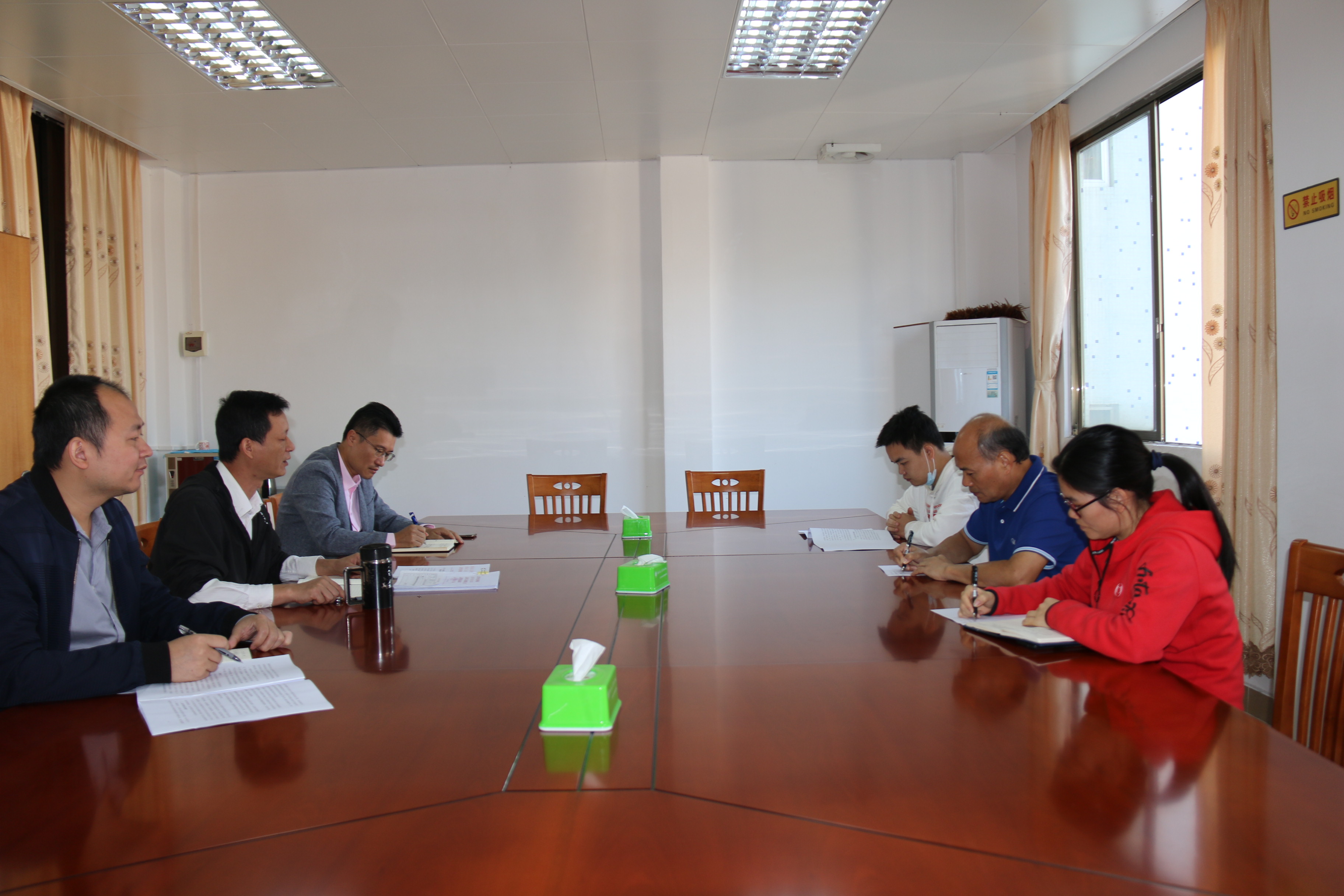 部門(mén)聯(lián)動(dòng)，強(qiáng)化生態(tài)環(huán)境資源類公益訴訟工作（2）.JPG